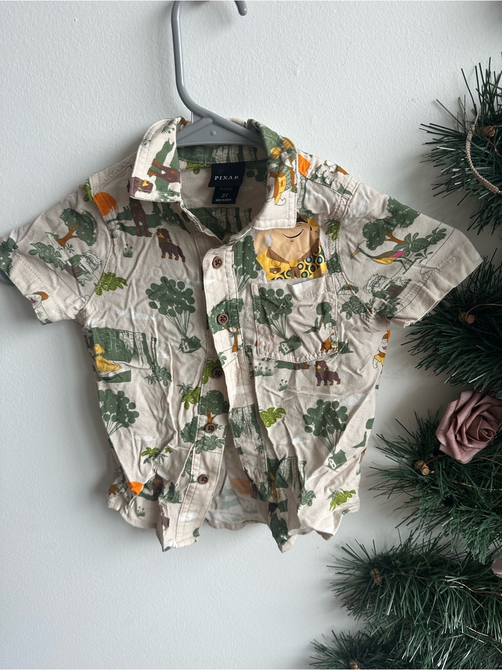 Pixar Beige & Green Short-Sleeve Button-Up Shirt for Kids